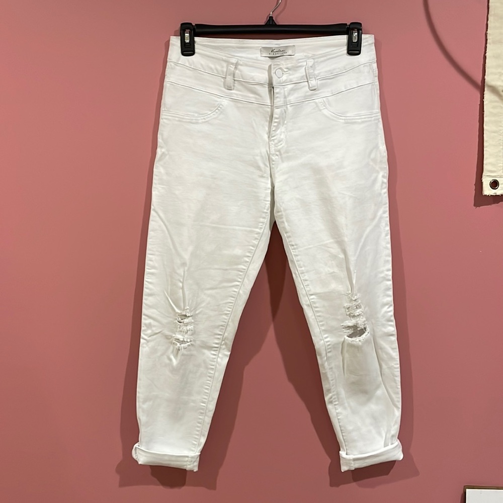White capris